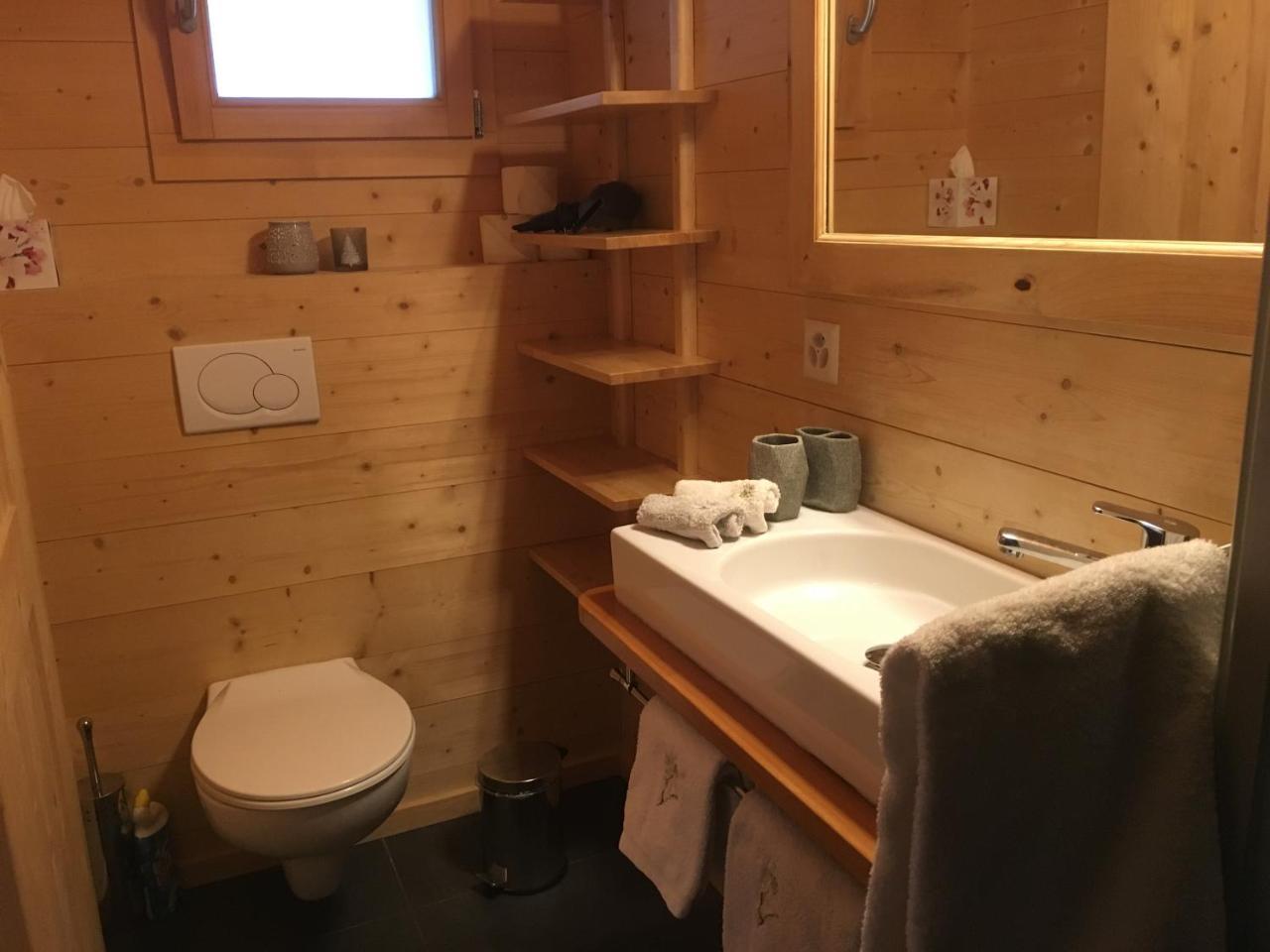 拉乐纳德木屋酒店 威拉尔-苏-罗伦 外观 照片